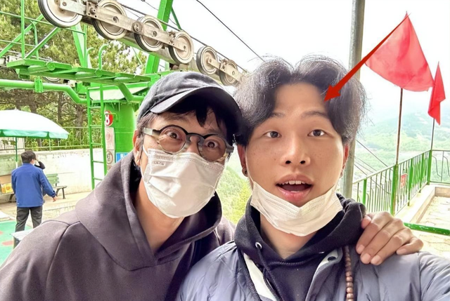 陈坤的儿子已成年,容貌开始显现母亲的基因,像谁可以认得出吗?(陈坤的儿子到底谁生的)-第9张图片-九妖电影 陈坤的儿子已成年,容貌开始显现母亲的基因,像谁可以认得出吗?(陈坤的儿子到底谁生的)-第9张图片-九妖电影