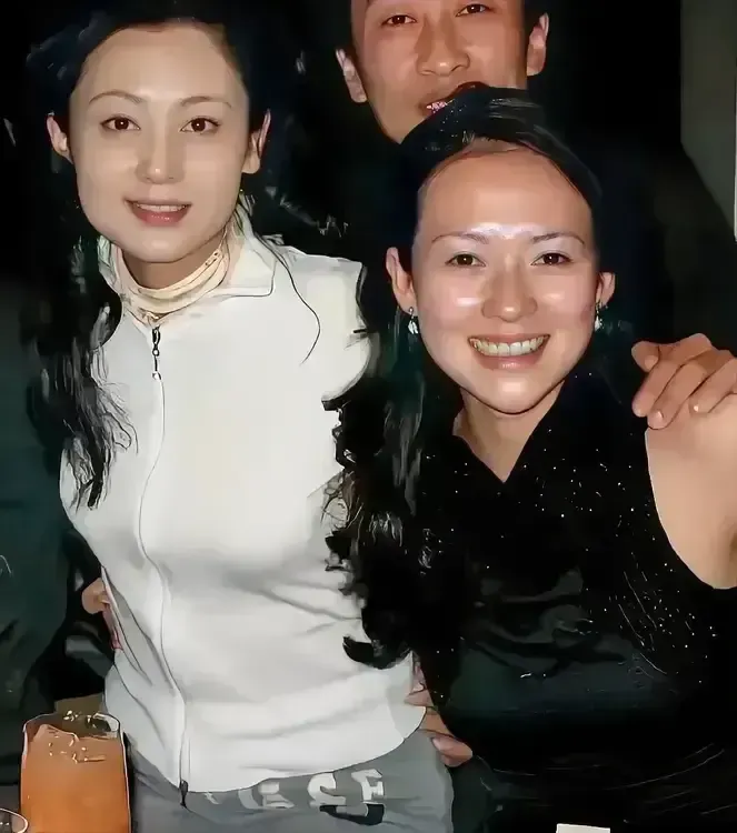 年轻时的章子怡，颜值气质被陈红秒杀