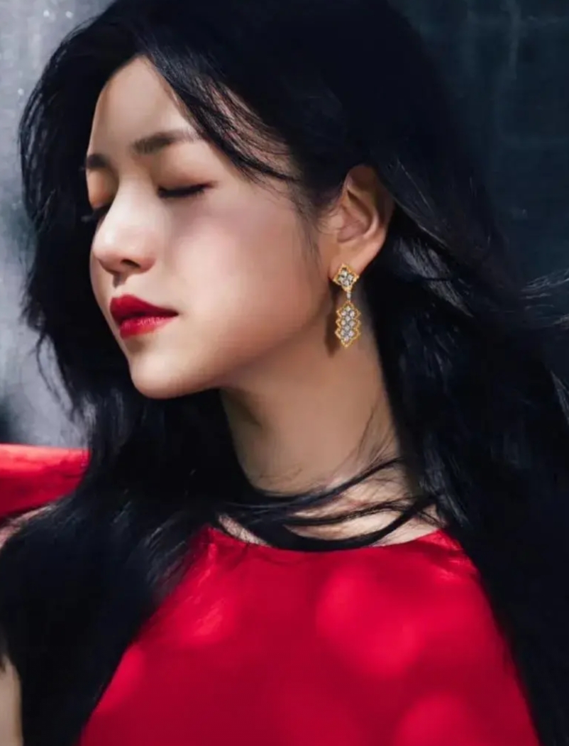 双陈离婚，一开始都以为是和平分开呢，哪晓得后面反转大得很。陈晓那一系列操作，真让