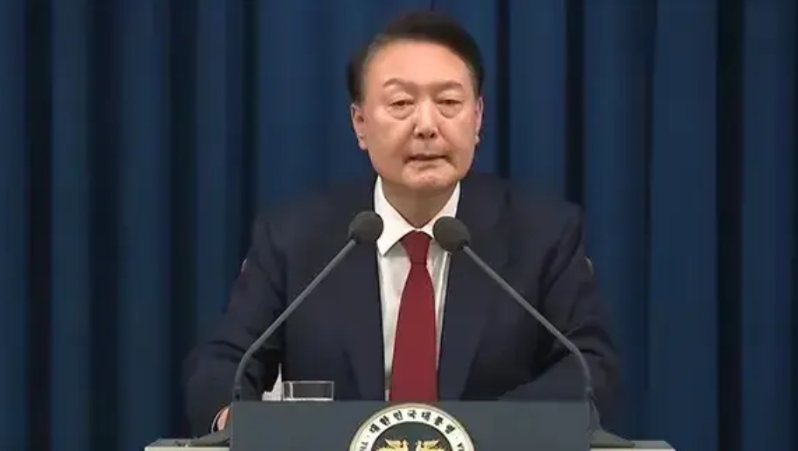 尹总要哭了，弹劾案通过了

204票赞成，尹总被立即停职了。但值得注意的是，尹总