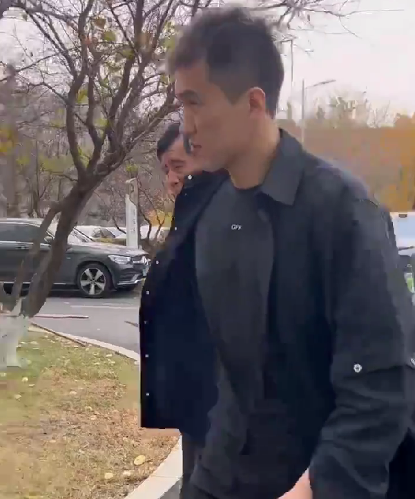 郭艾伦率队战吉林冲3连胜能拿多少分？