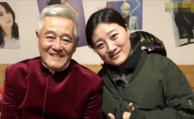 你敢信吗？本山大叔酒后一句话，竟让东北大妞的人生彻底开挂！