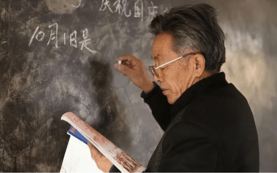 “真是骇人听闻！”黑龙江一位教师自曝，称学校里有不少副高职称的女教师都选择延迟到