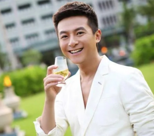 朱雨辰：演艺之路的坚定行者
