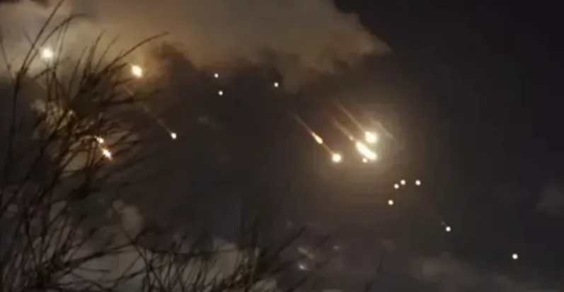 “厚颜无耻”还是留给你自己吧！
美国国务院当地时间10月1日称，伊朗对以色列的大