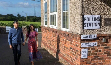 出口民调震撼发布，英国工党荣耀登顶，赢得大选！选民的声音清晰响亮，变革的浪潮席卷