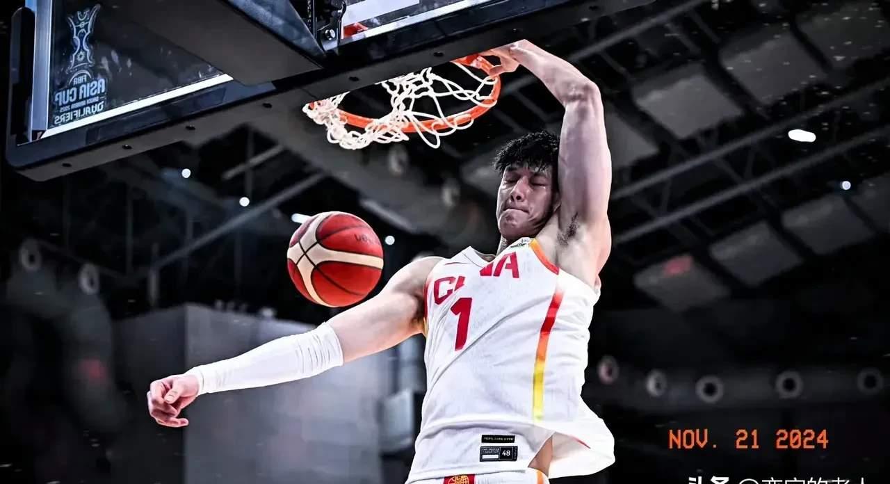 男篮战蒙古，又有新发现，再次看到巅峰时丁彦雨航身影