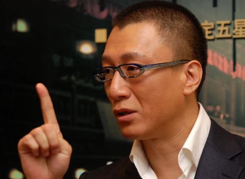 在拍《像雾像雨又像风》时，有一段孙红雷和李小冉的吻戏，孙红雷特意刷了好几次牙，然