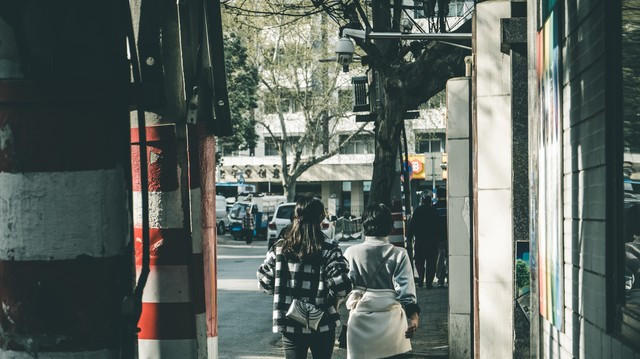 四叔副县级退休回村，成了一个普通老人，无人问津，孤独落寞！