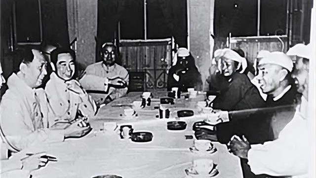 57年青岛会议期间，毛主席5次游览青岛，离开后说：以后还要再来