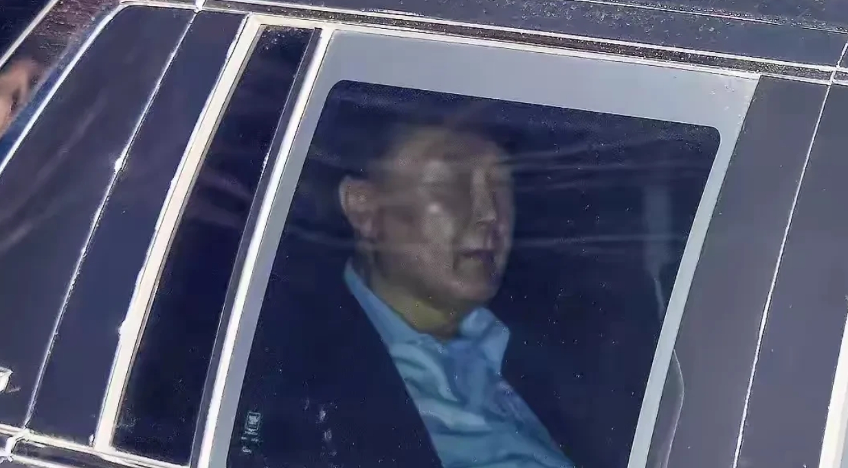 尹锡悦刚关进看守所一晚，今天便开始耍赖了！

据中新网1月16日电 据韩媒报道，