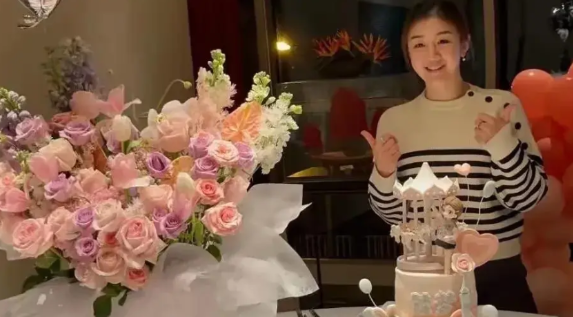 今天是陈梦的31岁生日，也是“”陈梦杯”青少年邀请赛开赛的日子。看来陈梦的生日要