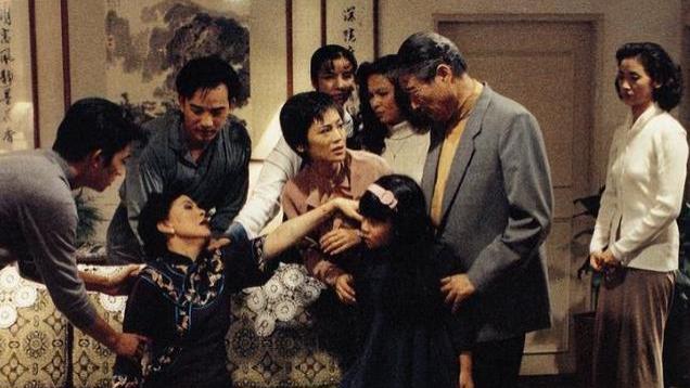 光影流转，情感升华：解读《饮食男女》中的色彩语言