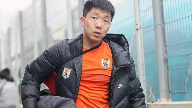 中国足球弥天大谎！如果是里皮发现了金敬道不对，这人为啥没事？