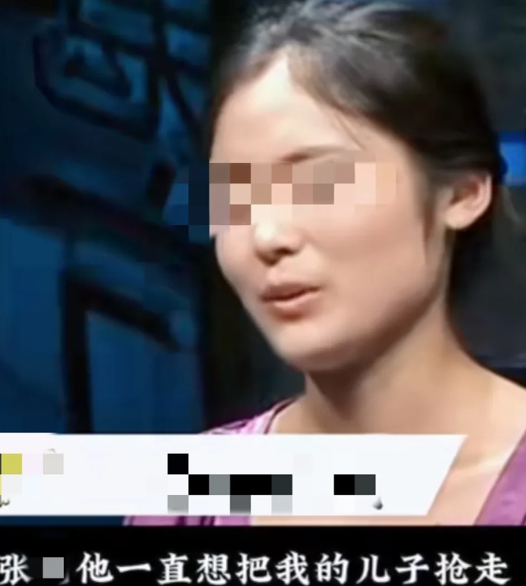 这就是报应！上海，女子跟男友分手后，生下孩子独自抚养，不料2年后，男子带着父亲找
