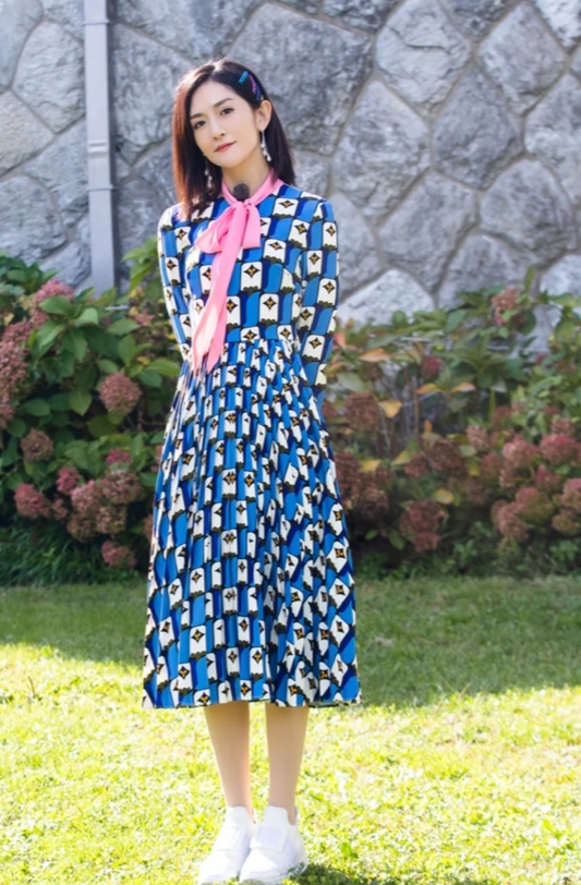 谢娜消费友情引众怒，与何炅关系破裂