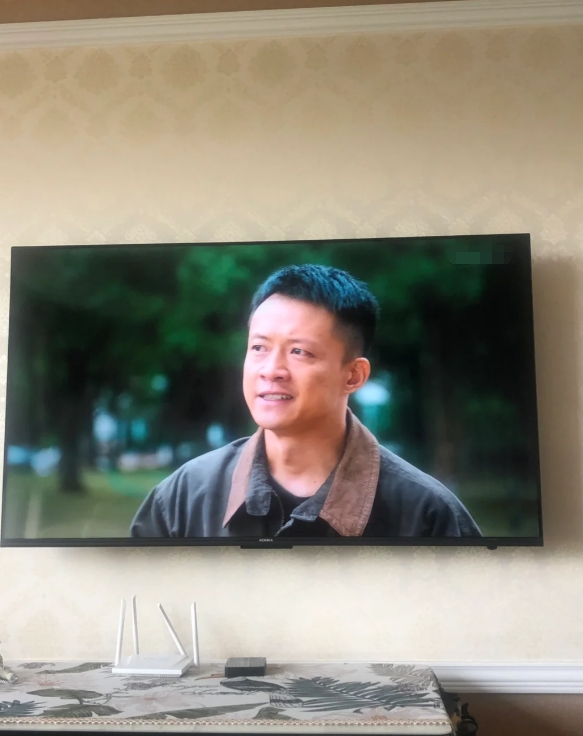 二刷《幸福到万家》，这个角色演得好，真的是看一次讨厌一次
是真的又讨厌又窝囊啊