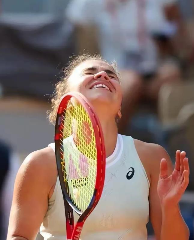 斯瓦泰克生涯4次年终总决赛成绩如下：

2021年——1胜2负，止步小组赛；
