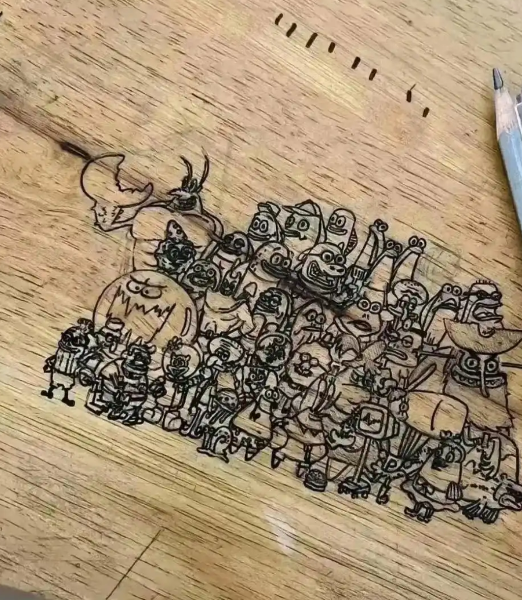 学生上课不听讲，没想到美术老师居然还不让我说他。