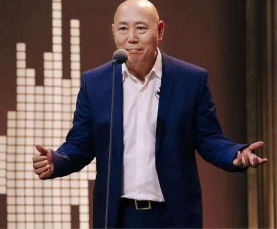 李诚儒：演艺界的璀璨之星