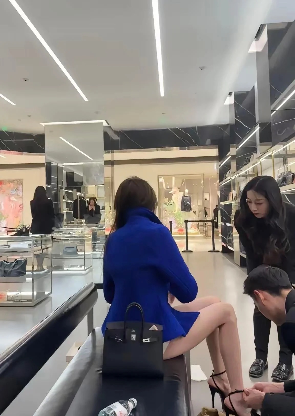 主要是情绪价值拉满哈哈哈哈