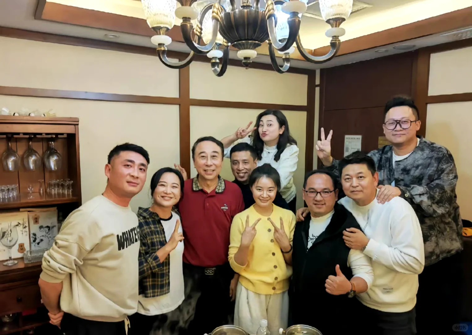 好久不见贾玲❗瘦下来后状态太好了！！
啊啊贾玲终于露面了！在恩师冯巩67岁的生日