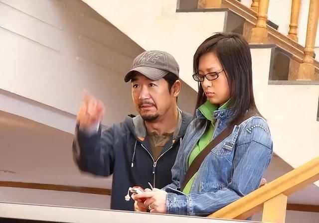 靠“认爹上位”的5位女明星，曾经不温不火，如今却混的风生水起（认老亲爹有什么讲究）-第27张图片-九妖电影
