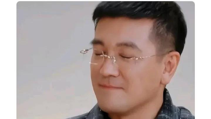 杨子亲自承认与黄圣依离婚，再见爱人是炒作吗？已拿到个人财产！