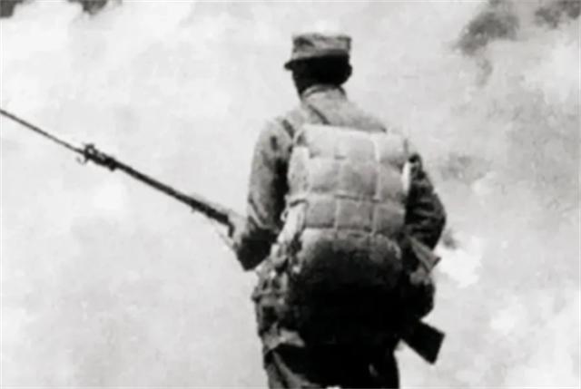 1940年，八路军侦察排班长于玉起在执行一次极其艰巨的任务时，展现了惊人的勇气与