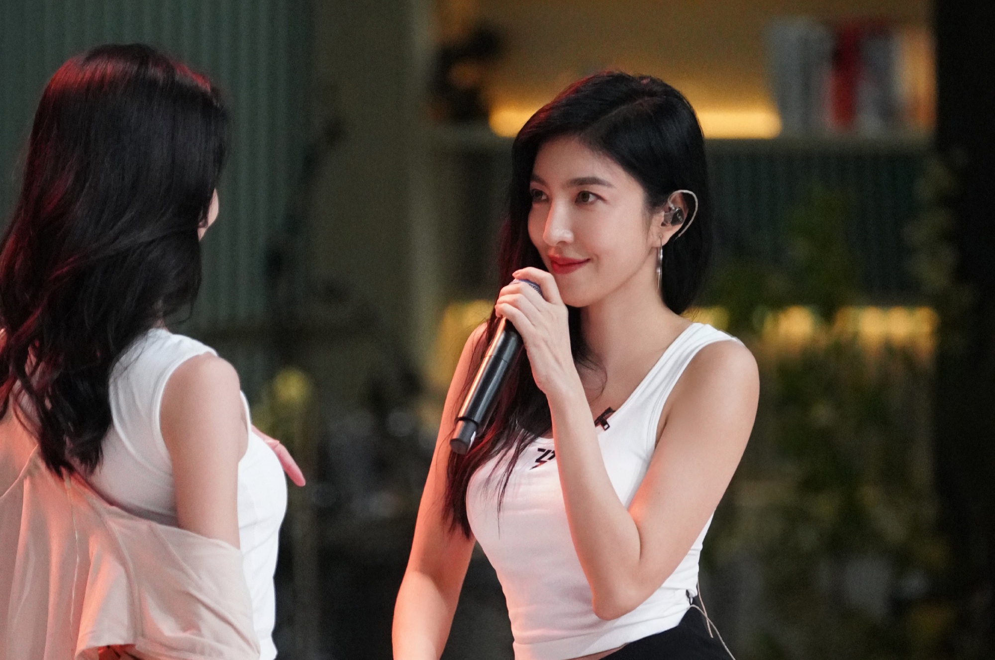 《乘风2024》自播出以来备受关注，新一季浪姐阵容强大但争议不断。来自台湾的蔡诗