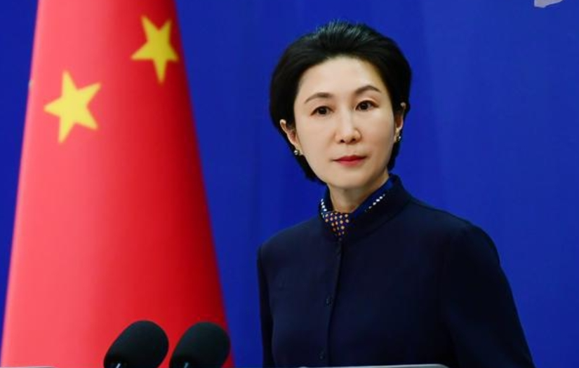 在华春莹升任外交部副部长8个月后，她卸下新闻司司长的兼职，由毛宁接棒，出任外交部