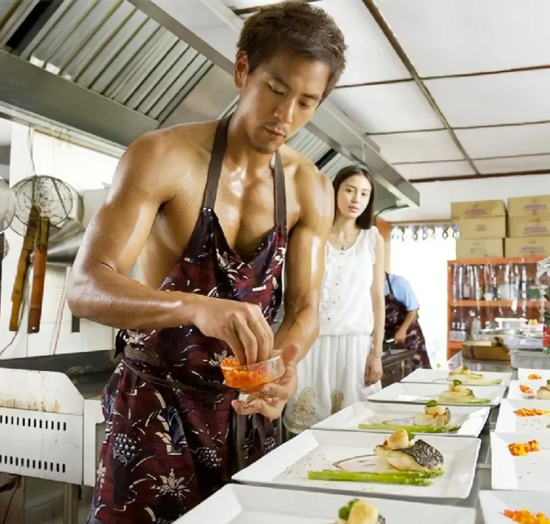 当年因为这部电影，
入坑了彭于晏！
那时候的他真的帅到不真实，
里面的女主其实演