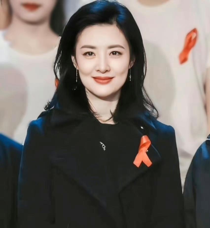 这微笑暗含多少故事……