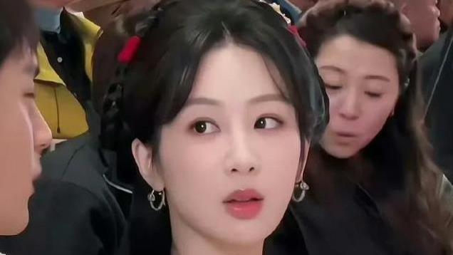 杨紫《家业》保密工作太好了，只流出这张，你觉得状态如何？