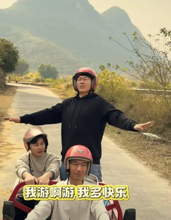 事实证明，石明选择留在东方甄选是很正确的决定！

虽说不能像董宇辉那样，一年卖1