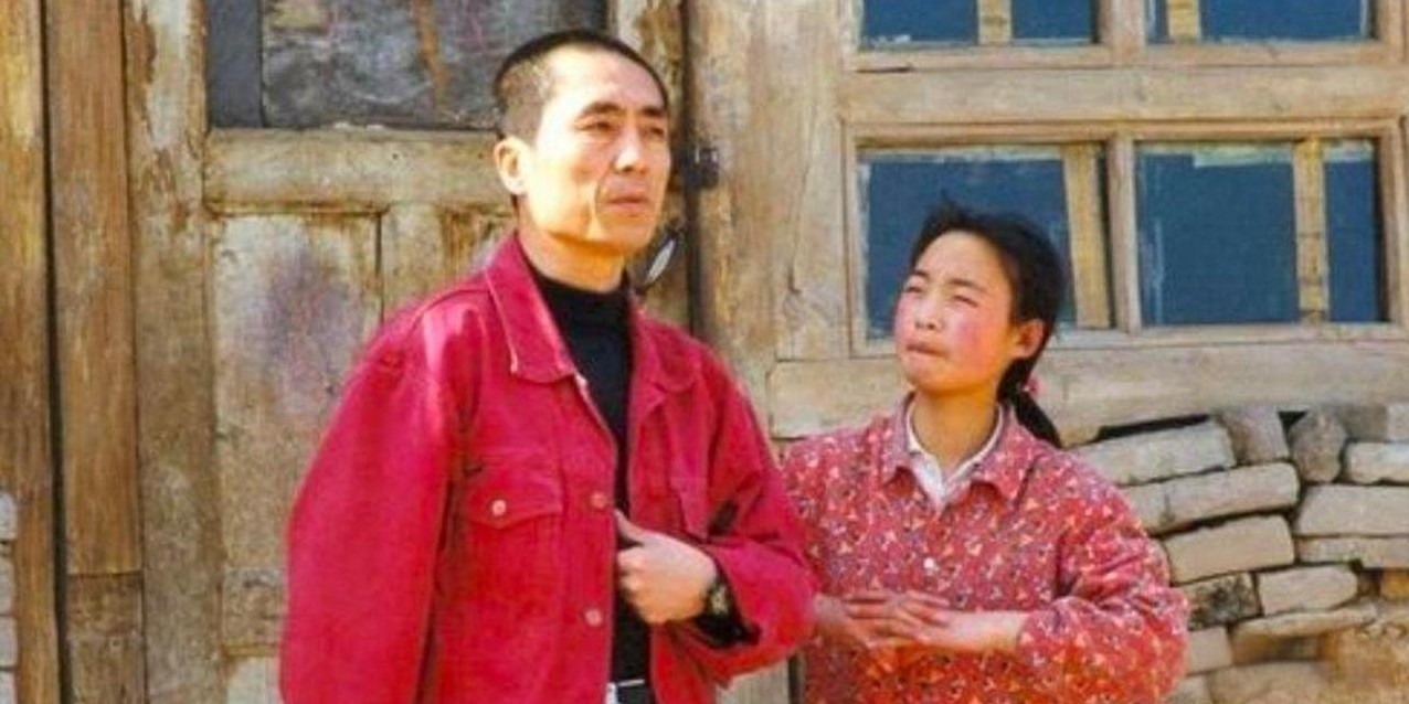 张艺谋选农村女孩拍戏后劝她读书

                       