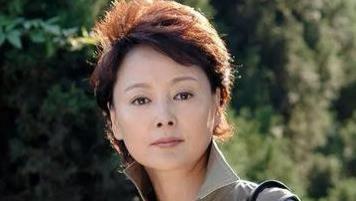 曾经的影后张瑜，从万人追捧到孤身一人，如今的她怎么样了？