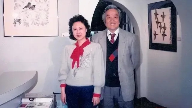 平鑫涛：一个男人，靠二个女人，爽了一生