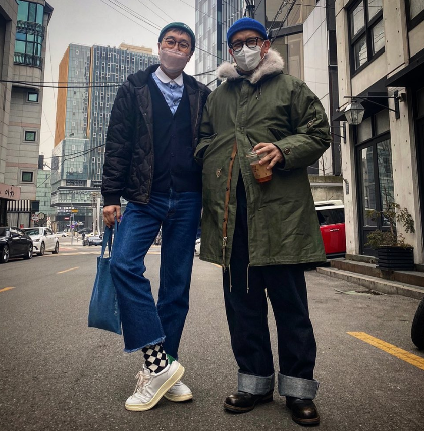 具俊晔的冬天衣着打扮，看起来真的很潮，五十几岁还这么注重衣着，大S就是喜欢会穿衣