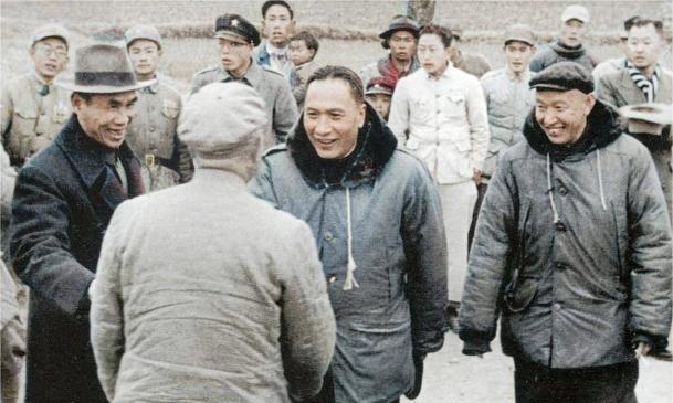 1949年12月9日夜，卢汉以张群的名义召集开会，将赴会的李弥、余程万、沈醉等人