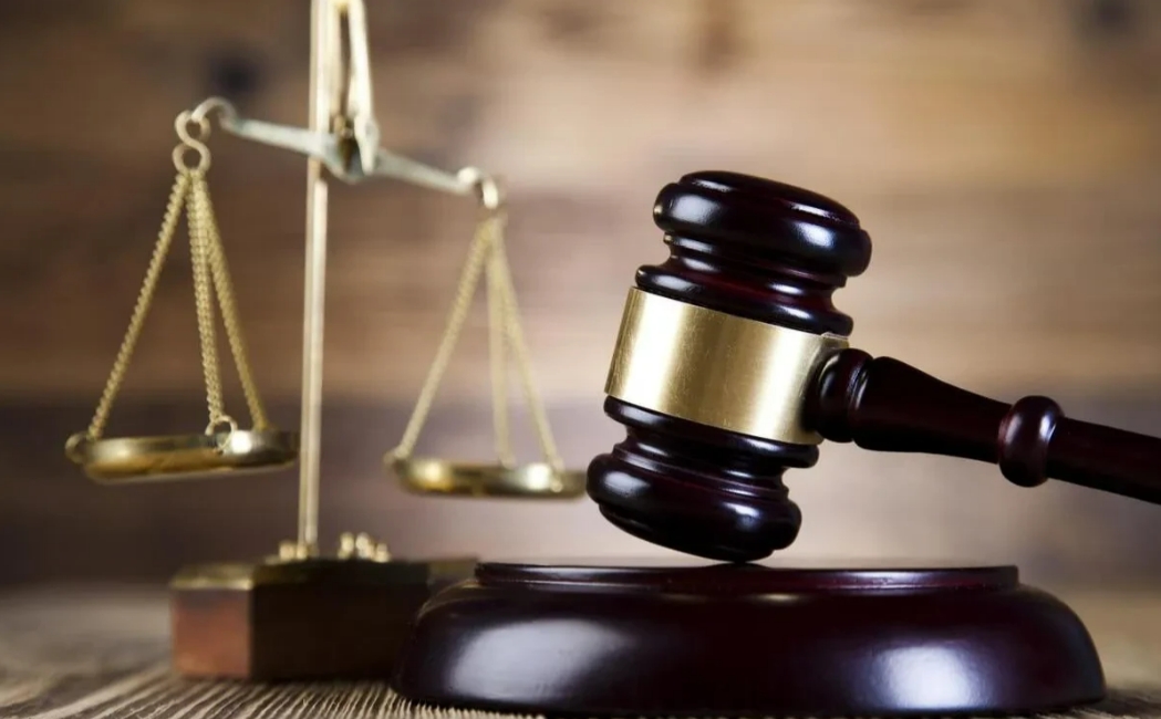 广东广州，已婚男厨师看中了女服务员，于是对其进行了追求，并称如果给我生个女儿，我