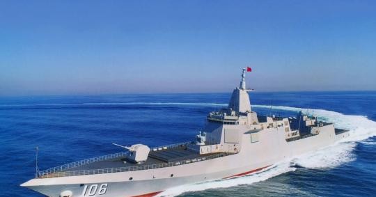 中国海军的055型驱逐舰到底有多强？当我军拥有16艘055的时候，恐怕地球上没有