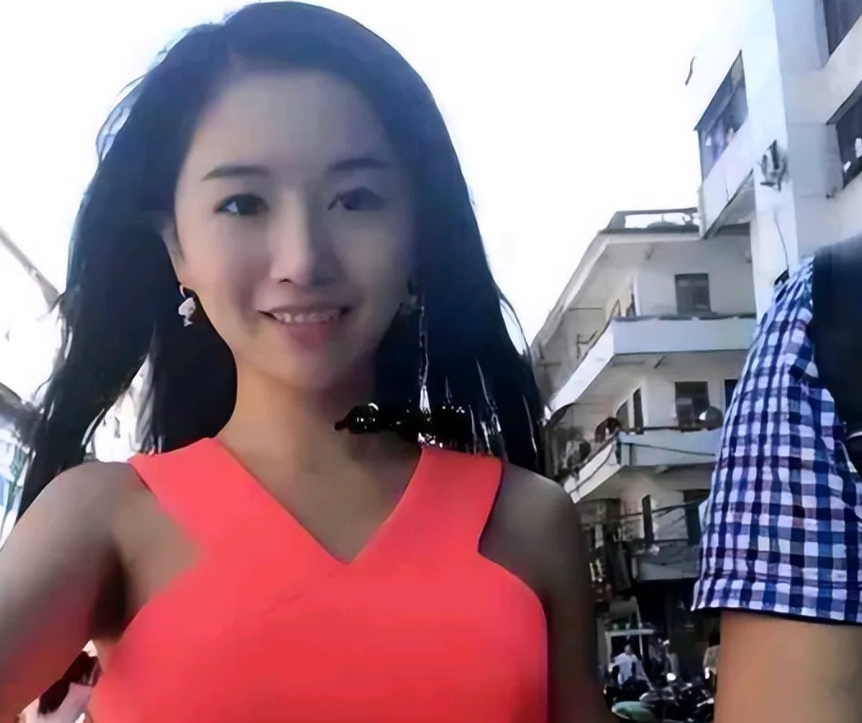 翟欣欣与燕冬萍，两个女人有样本事是相同的，那就是“拿捏”。
看了燕冬萍与小盛在线