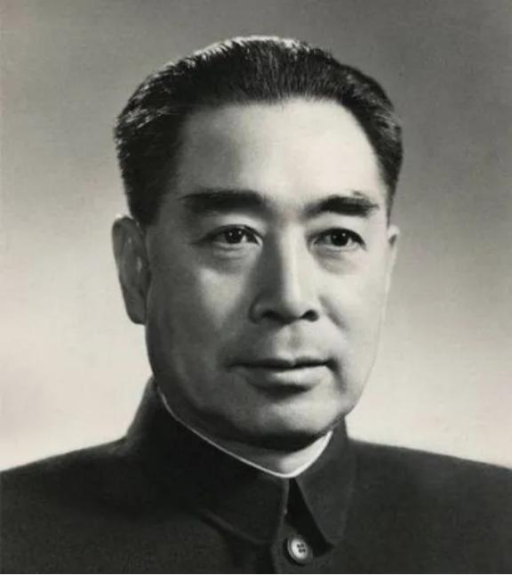 1976年1月8日，人民敬爱的周总理在北京病逝，周总理临终前留下一句话，让朱镕基
