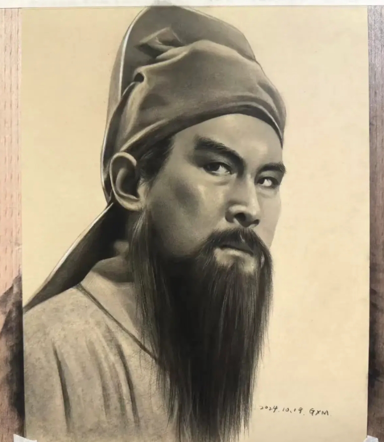 荆州根本不是关羽大意丢的，荆州地区二把手是糜芳，刘备的舅哥，荆州留守部队至少可以