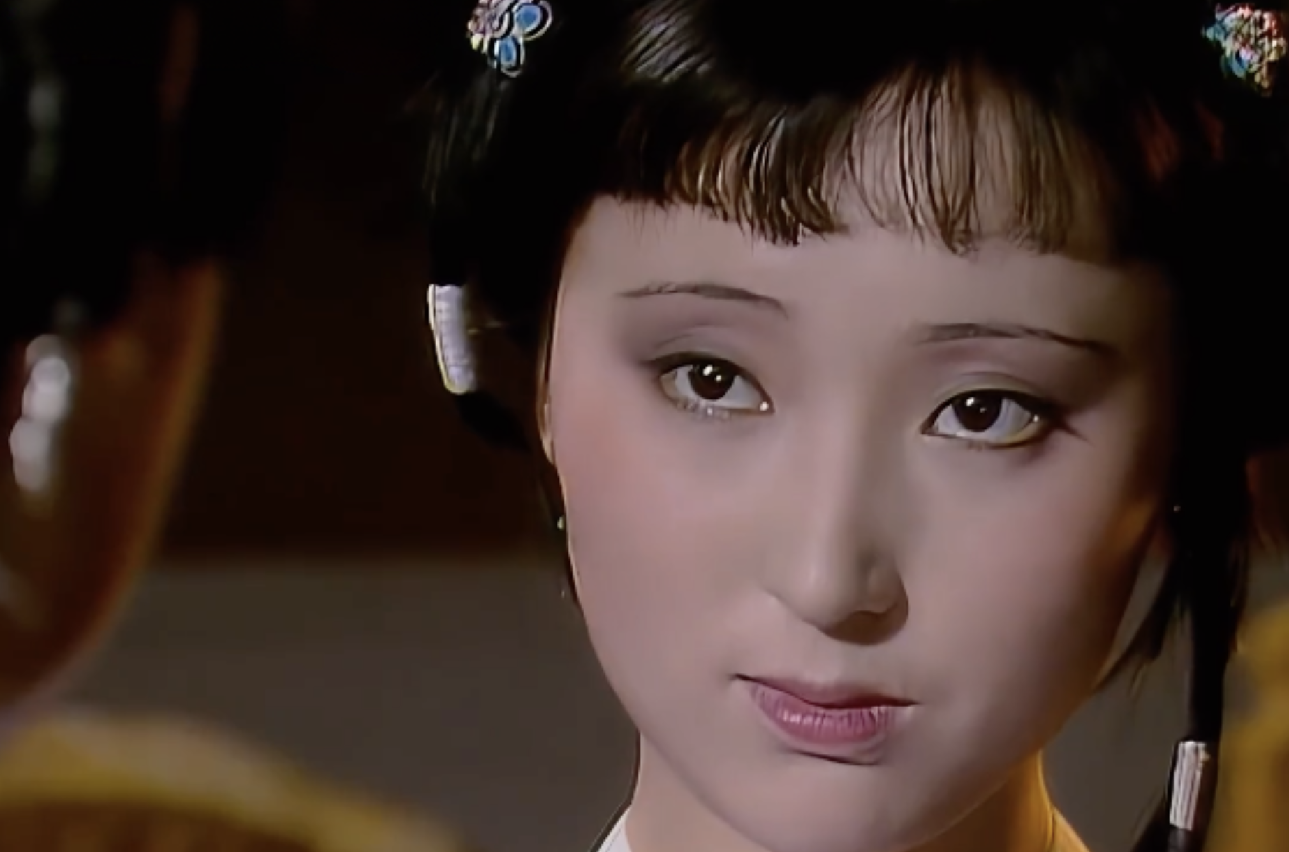 宝玉跟黛玉第一次见面。

87版，干净清澈坚定，又似曾相识，仿佛上辈子见过。

