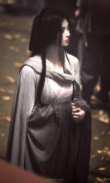 被鬼市造型美晕🤧