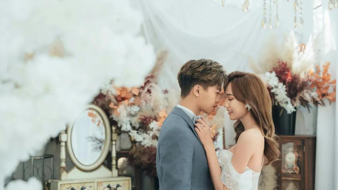 “TVB女神”自爆3日后正式办婚礼成为人妻，同老公结婚相劲甜蜜