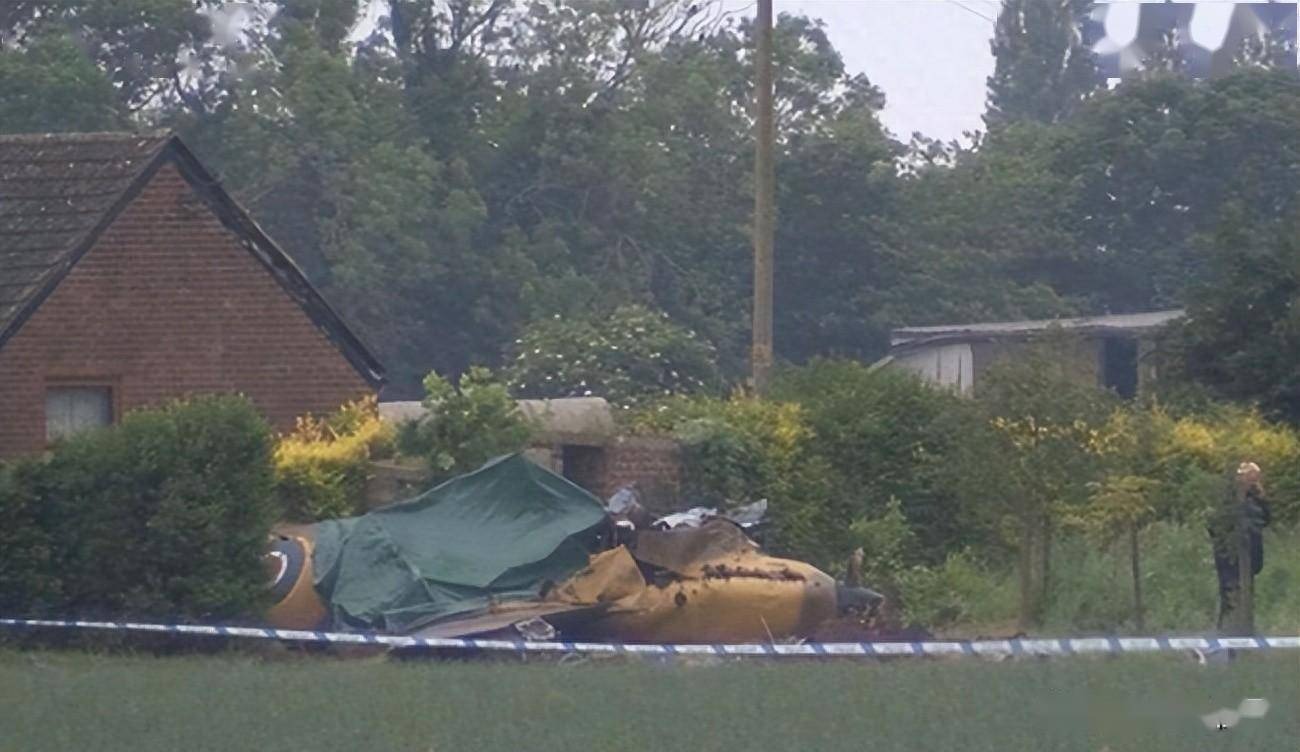 英国患上印度“坠机病”，飞行员当场死亡，年久失修是关键？伴随着英国一架“喷火”式