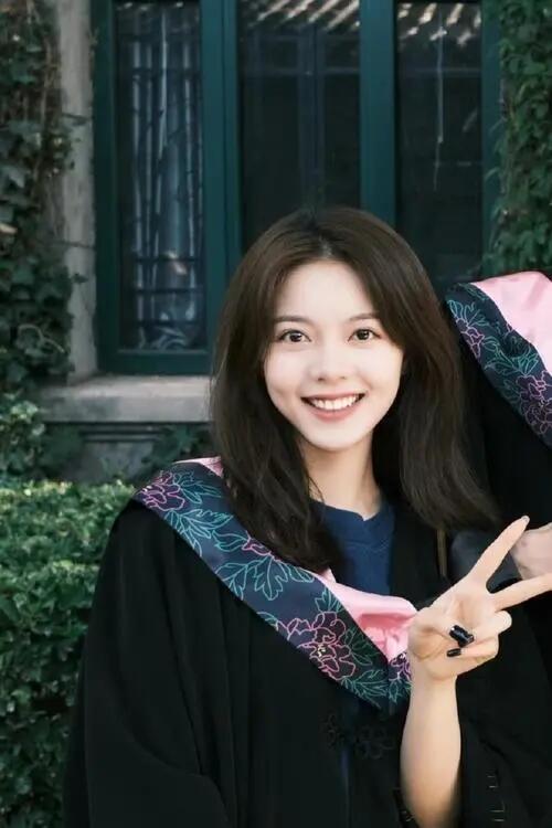 每天了解一个明星——赵今麦